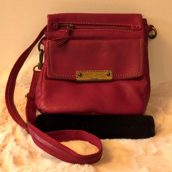 The Sak Handbags - The Sak| Red Margarita Flap Crossbody Messenger Purse Travel Shoulder Bag Flap
